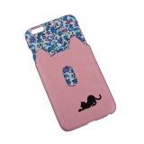 Защитная крышка Черная кошка с розовым кармашком + цветы на белом для iPhone 6, 6s Plus