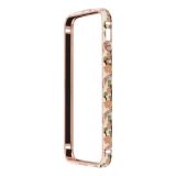 Bumper Цветочки со стразами для Apple iPhone 5, 5S, SE металл, белый с розовыми цветочками