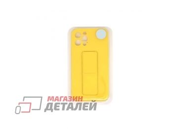 Чехол с металлической пластиной для iPhone 12 Pro желтый
