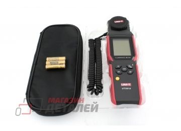 Измеритель света UNI-T UT381A